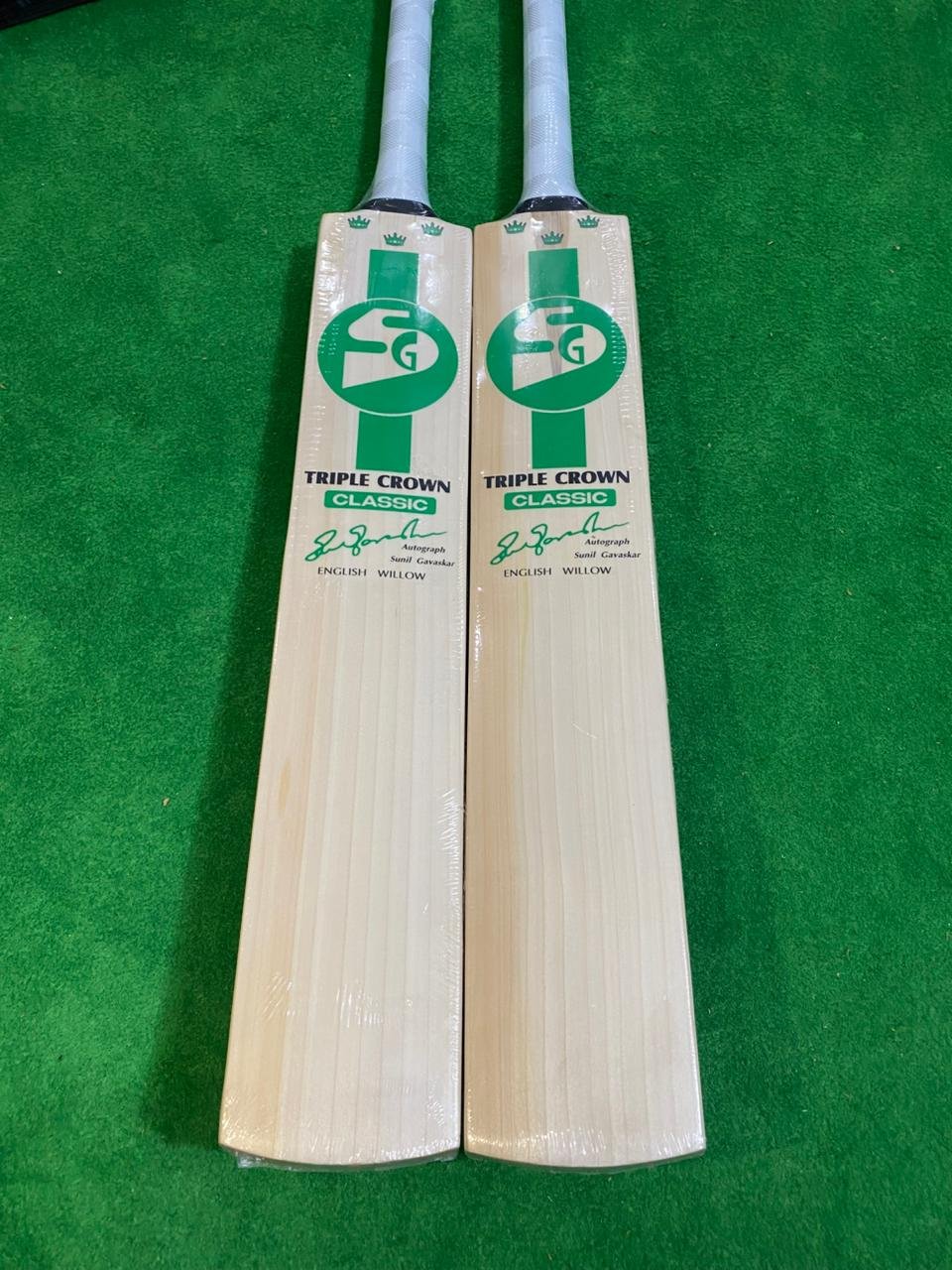 Sg Triple Crown Classic English Cricket Bat (Junior-Size)