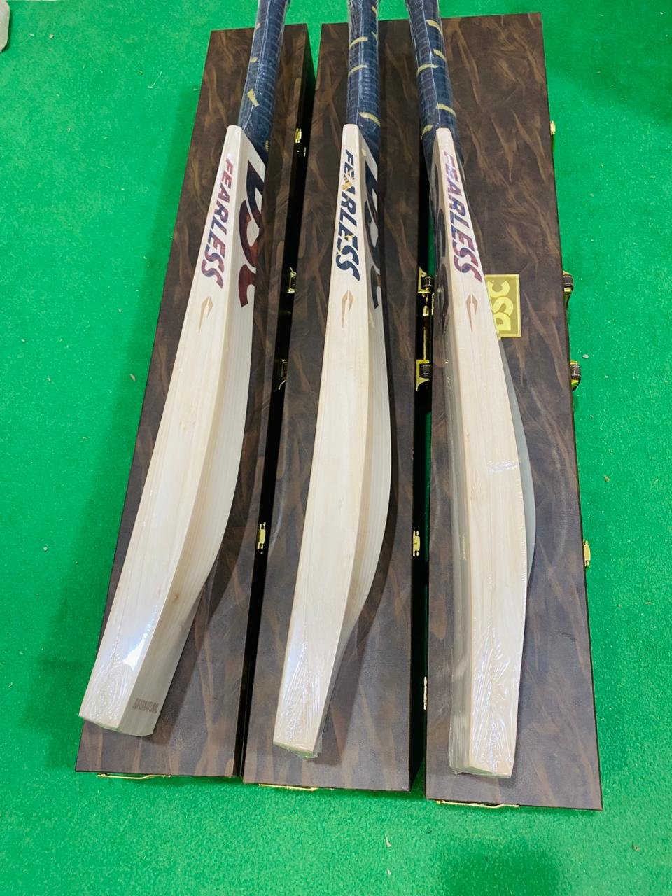 DSC Supernatural English Willow Bat (Rust Brown) - Image 4
