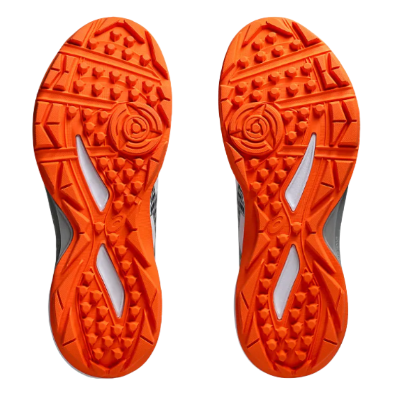 Asics GEL-PEAKE 3 Rubber Studs White/Orange โ Engineered for maximum stability with TRUSSTIC technology and a high-grip wrap-up outsole. 2