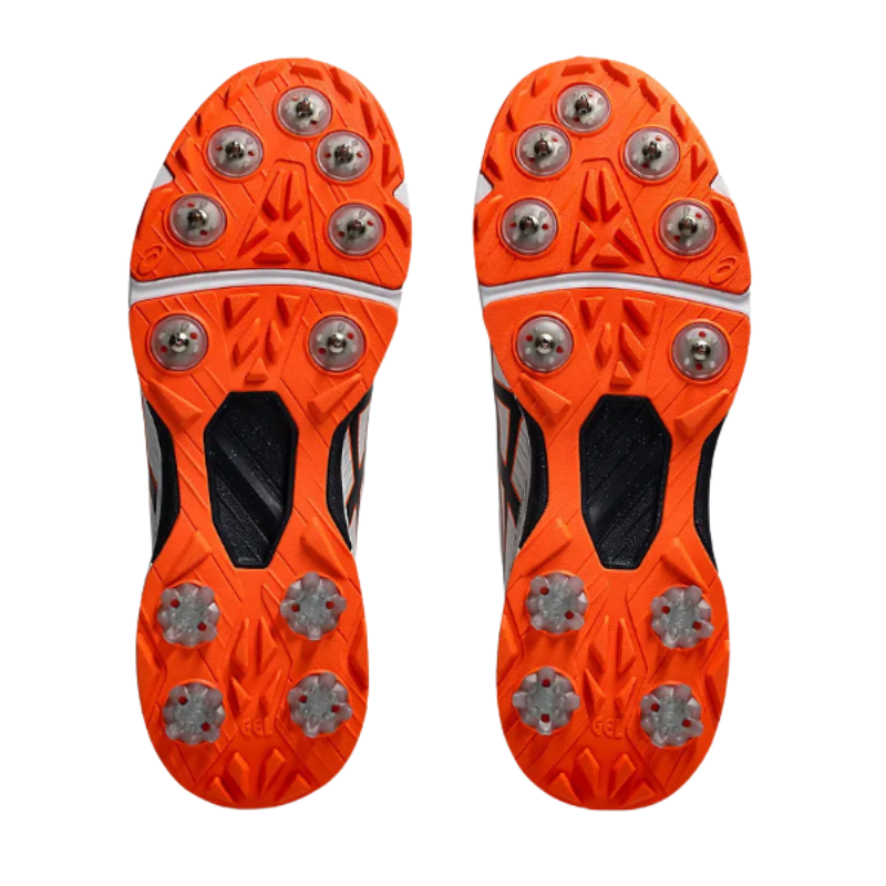 Asics 350 NOT OUT Spikes White/Orange โ Elite all-round cricket spikes featuring FlyteFoam technology for lightweight performance and stability. 2